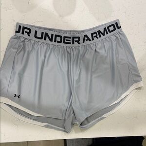 Under Armour Women's Light Gray Athletic Shorts